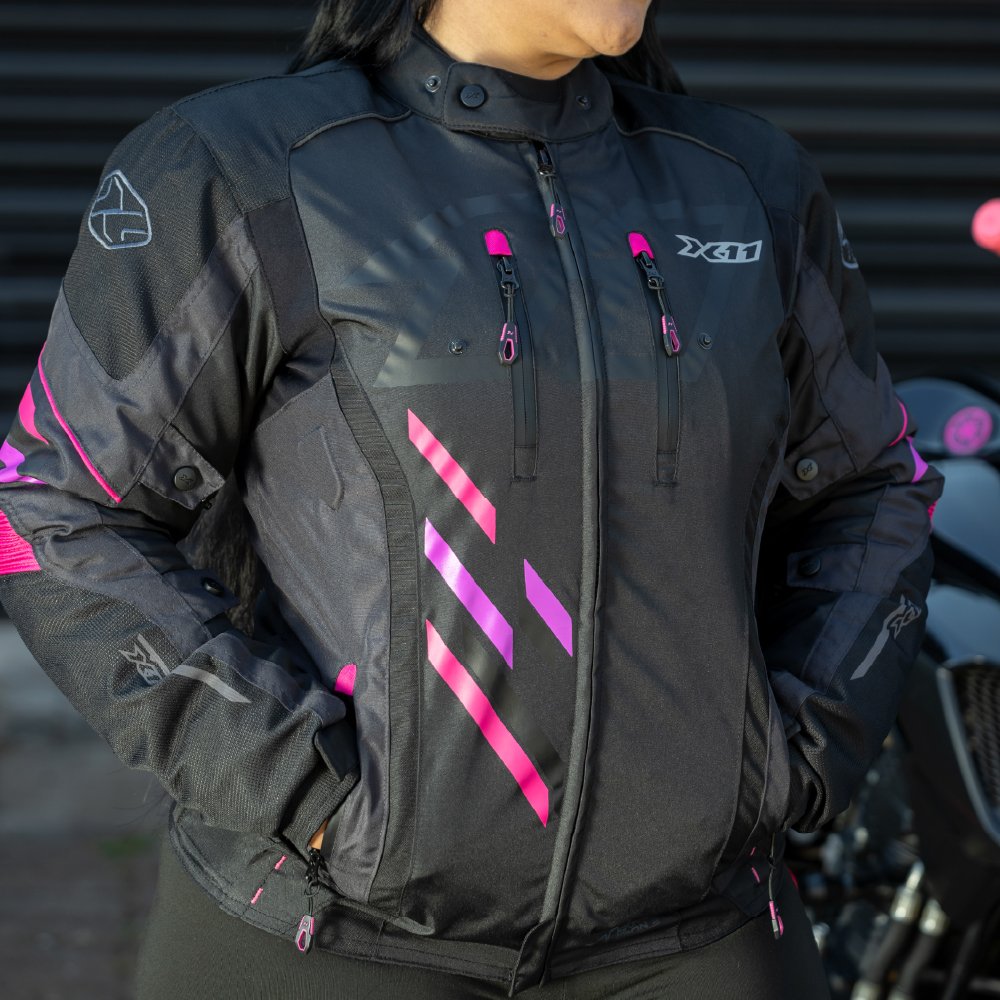 Jaqueta X11 Iron 3 Sporadic Feminina: Proteção, Estilo e Conforto